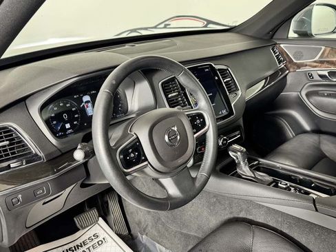 Used 2018 Volvo XC90 T6 Momentum w/ Convenience Package AWD/4WD image 15
