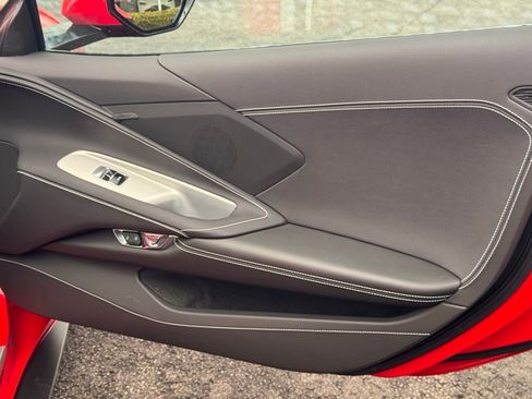 Used 2021 Chevrolet Corvette Stingray Coupe w/ Z51 Performance Package image 62