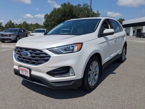 Used 2019 Ford Edge Titanium w/ Cold Weather Package FWD image 8