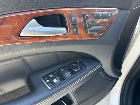 Used 2014 Mercedes-Benz CLS 550 image 16