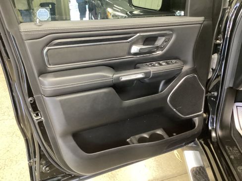 Used 2024 RAM 1500 Laramie AWD/4WD image 12