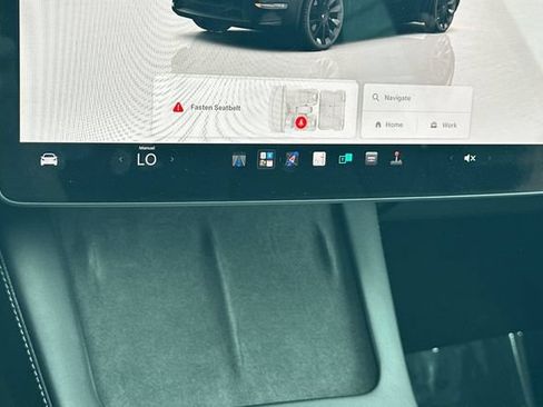 Used 2022 Tesla Model Y Long Range AWD/4WD image 24