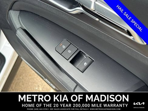 Used 2026 Kia Sportage SX FWD image 35