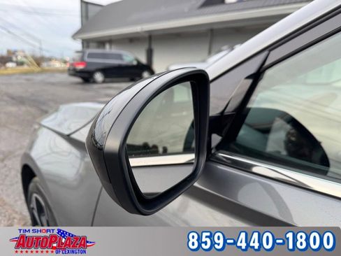 Used 2025 Nissan Altima 2.5 SR image 14