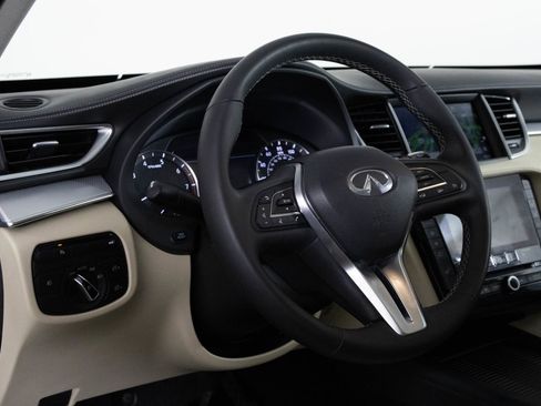 Used 2020 INFINITI QX50 Luxe w/ Navigation Package image 32
