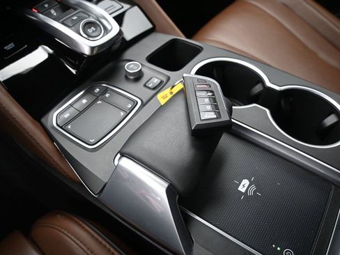 Used 2023 Acura MDX w/ Advance Package AWD/4WD image 5