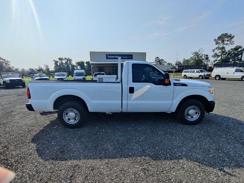 Used 2016 Ford F250 XL w/ Power Equipment Group RWD image 4