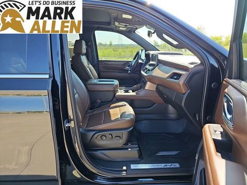 Used 2023 Chevrolet Tahoe High Country w/ Premium Package 2 image 29