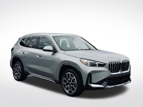New 2026 BMW X1 xDrive28i w/ Technology Package AWD/4WD image 4