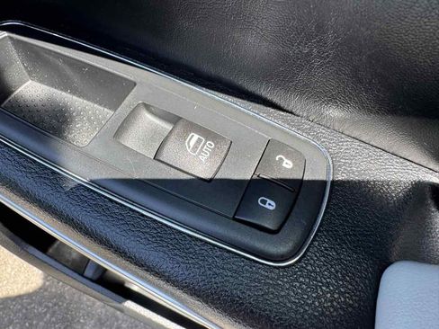 Used 2017 Chrysler 300 S w/ 300S Premium Group AWD/4WD image 30