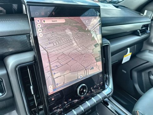 New 2026 GMC Yukon AT4 w/ AT4 Premium Plus Package AWD/4WD image 28