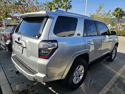 Used 2016 Toyota 4Runner SR5 Premium image 9