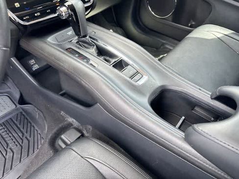 Used 2021 Honda HR-V EX-L image 16