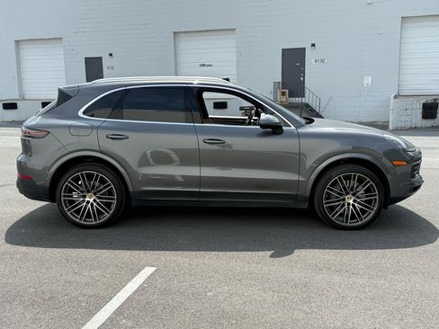 Used 2021 Porsche Cayenne S AWD/4WD image 6