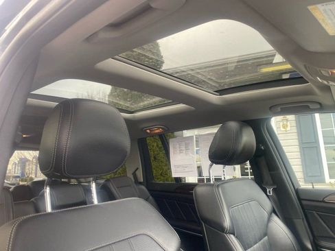 Used 2014 Mercedes-Benz GL 450 4MATIC image 12