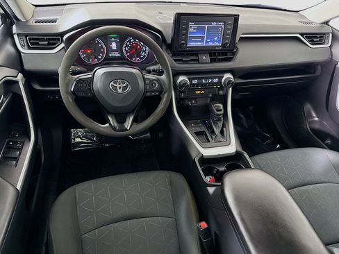 Used 2021 Toyota RAV4 XLE FWD image 17