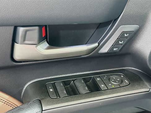 New 2026 Toyota 4Runner Limited AWD/4WD image 17