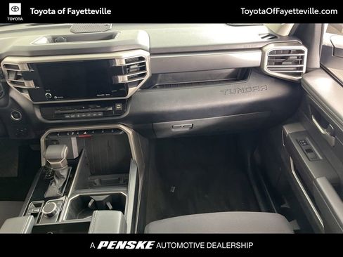 Used 2022 Toyota Tundra SR5 AWD/4WD image 18