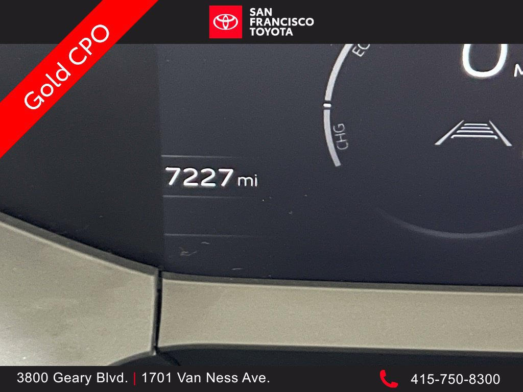 Certified 2027 Toyota Prius XLE FWD image 31