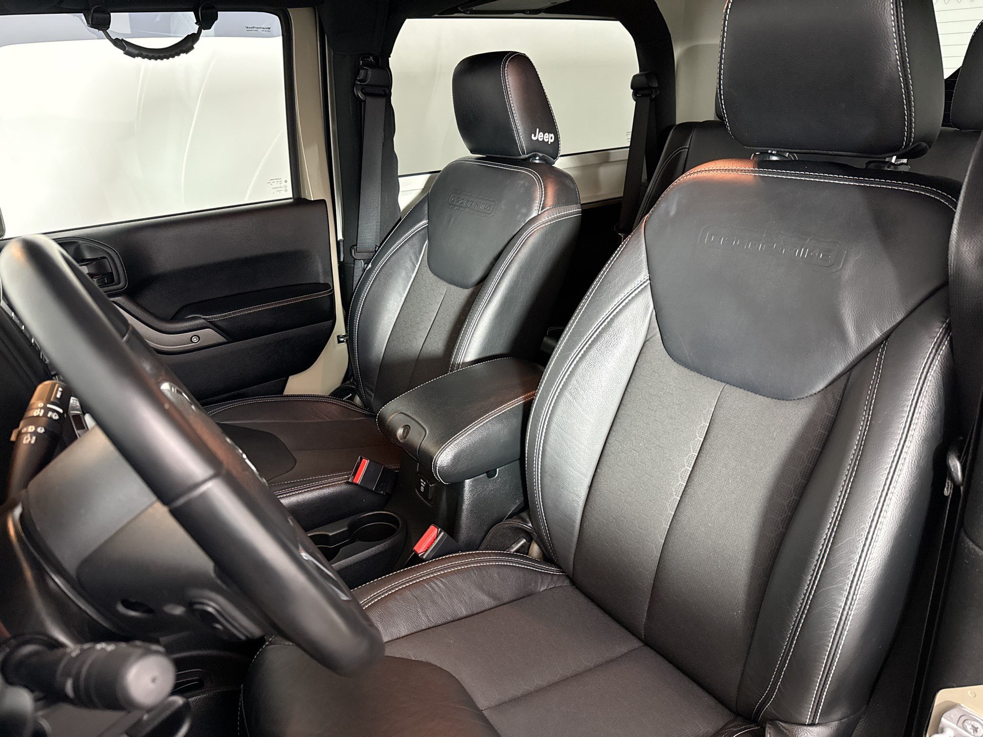 Used 2018 Jeep Wrangler Sport AWD/4WD image 21