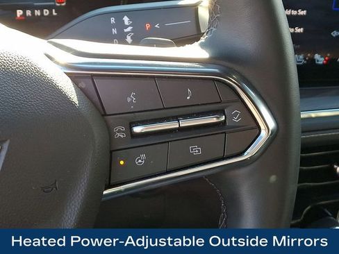 Used 2025 Chevrolet Suburban Premier image 26