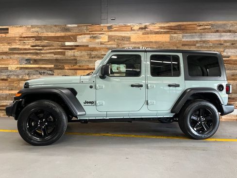 Used 2023 Jeep Wrangler Unlimited Sport AWD/4WD image 54