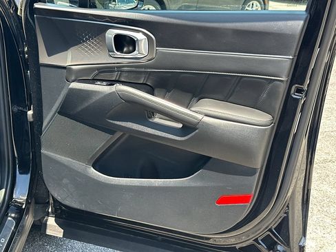 Certified 2023 Kia Sorento SX AWD/4WD image 14