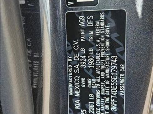 Used 2025 Kia K4 FWD image 20