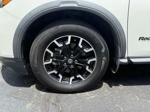 Used 2020 Nissan Pathfinder SV w/ Rock Creek Edition FWD image 32