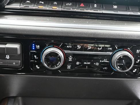 New 2025 Chevrolet Silverado 1500 High Country w/ Midnight Edition AWD/4WD image 17