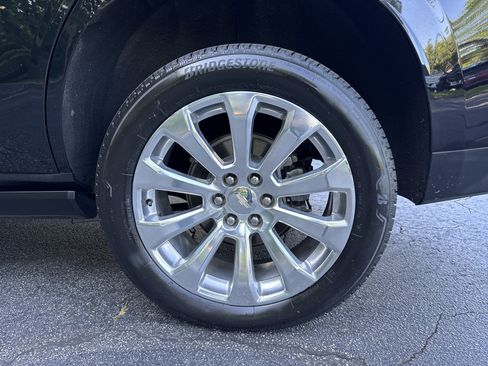 Certified 2023 Chevrolet Tahoe Premier w/ Premium Package 2 AWD/4WD image 18