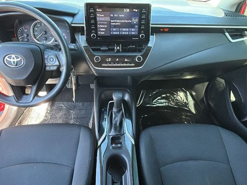 Used 2021 Toyota Corolla LE FWD image 26