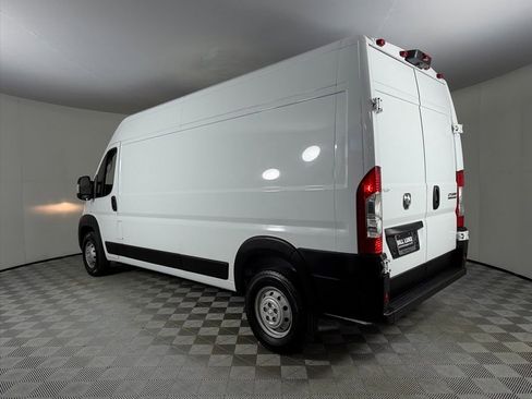 Used 2023 RAM ProMaster 2500 FWD image 9