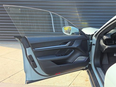 Used 2025 Porsche Taycan 4S image 6