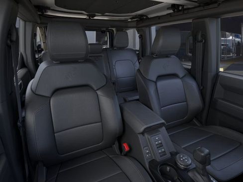 New 2026 Ford Bronco Badlands image 11