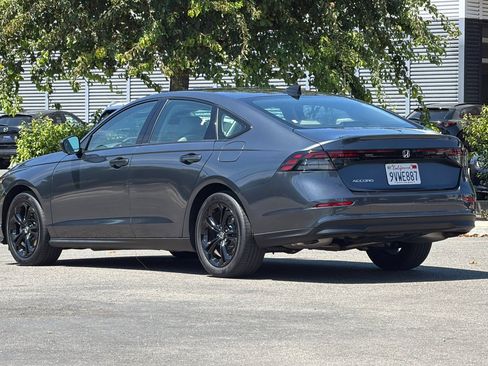 Used 2025 Honda Accord SE image 6