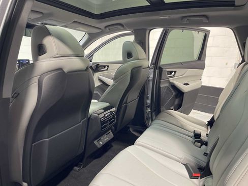 Used 2024 Acura MDX SH-AWD w/ Technology Package image 12