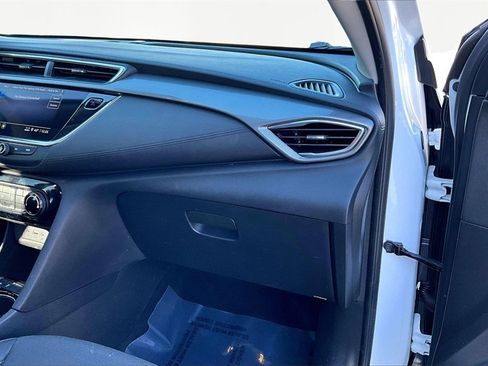 Used 2023 Buick Encore GX Preferred w/ Cold Weather Comfort Package image 17