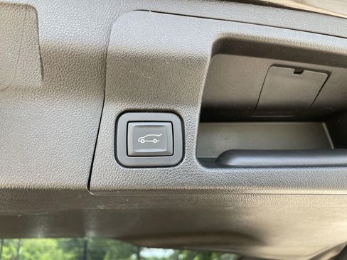 Used 2019 GMC Acadia SLT w/ Black Edition FWD image 48