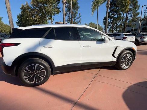 New 2026 Chevrolet Blazer EV LT FWD image 9