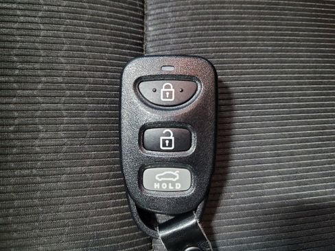 Used 2018 Hyundai Elantra SEL w/ Cargo Package image 32