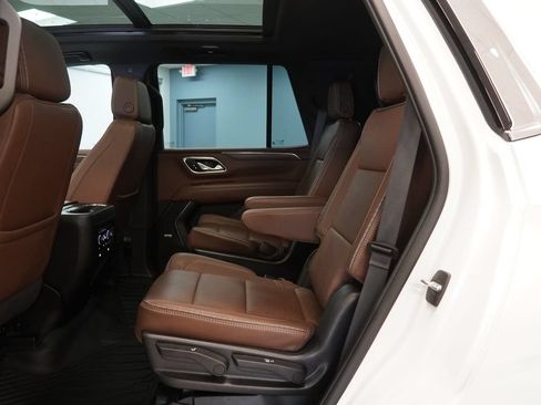 Used 2023 Chevrolet Tahoe High Country AWD/4WD image 31