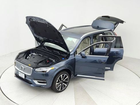 New 2025 Volvo XC90 B6 Plus w/ Protection Package Premier image 15