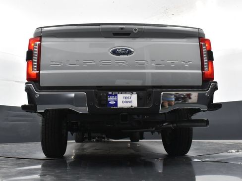 New 2026 Ford F250 XLT w/ XLT Premium Package RWD image 32