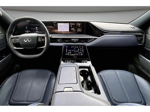 Used 2026 INFINITI QX80 4WD w/ Sport Exterior Package image 10