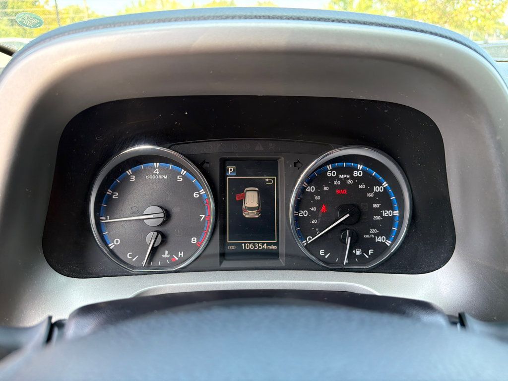 Used 2016 Toyota RAV4 XLE AWD/4WD image 29