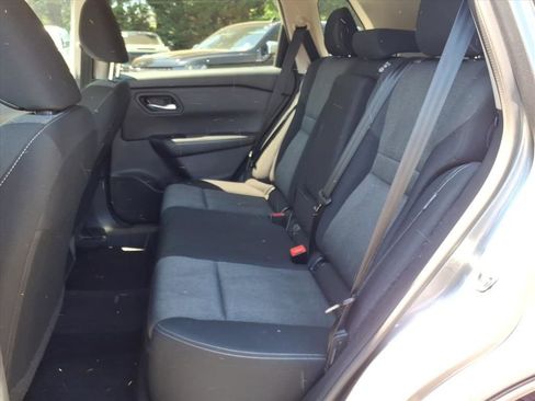 Used 2024 Nissan Rogue SV image 21