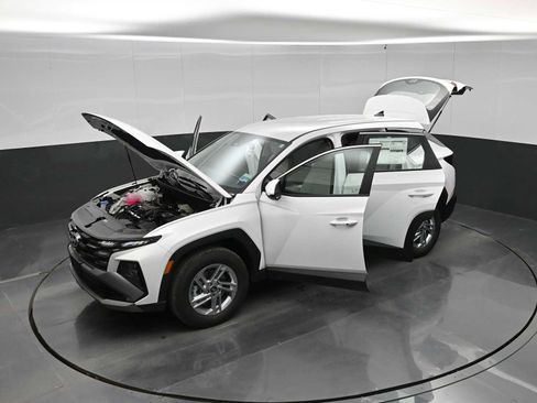 New 2026 Hyundai Tucson SE AWD/4WD image 42