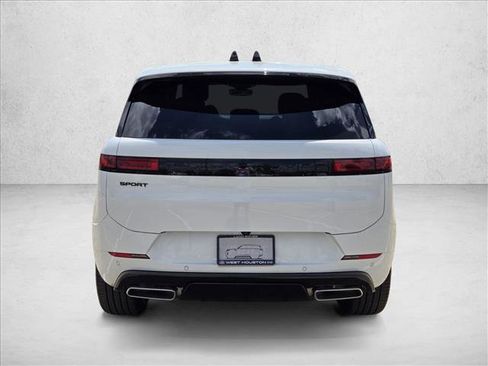 New 2026 Land Rover Range Rover Sport Dynamic SE AWD/4WD image 8
