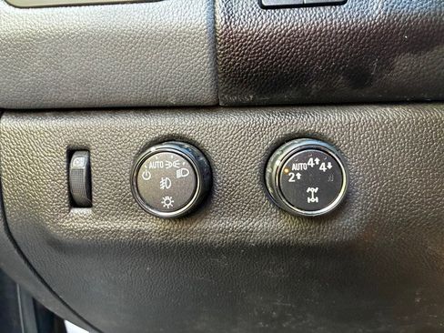 Used 2019 Chevrolet Colorado Z71 image 11